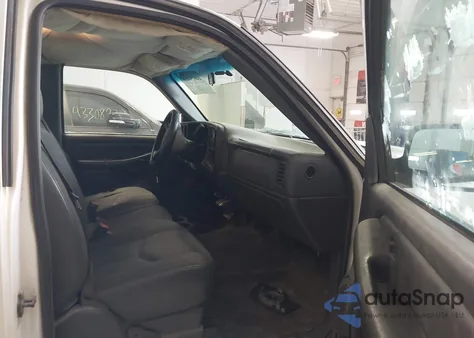 2003 Chevrolet Silverado 2500Hd Work Truck из США, поврежденный, VIN 1GCHC24U33E192167